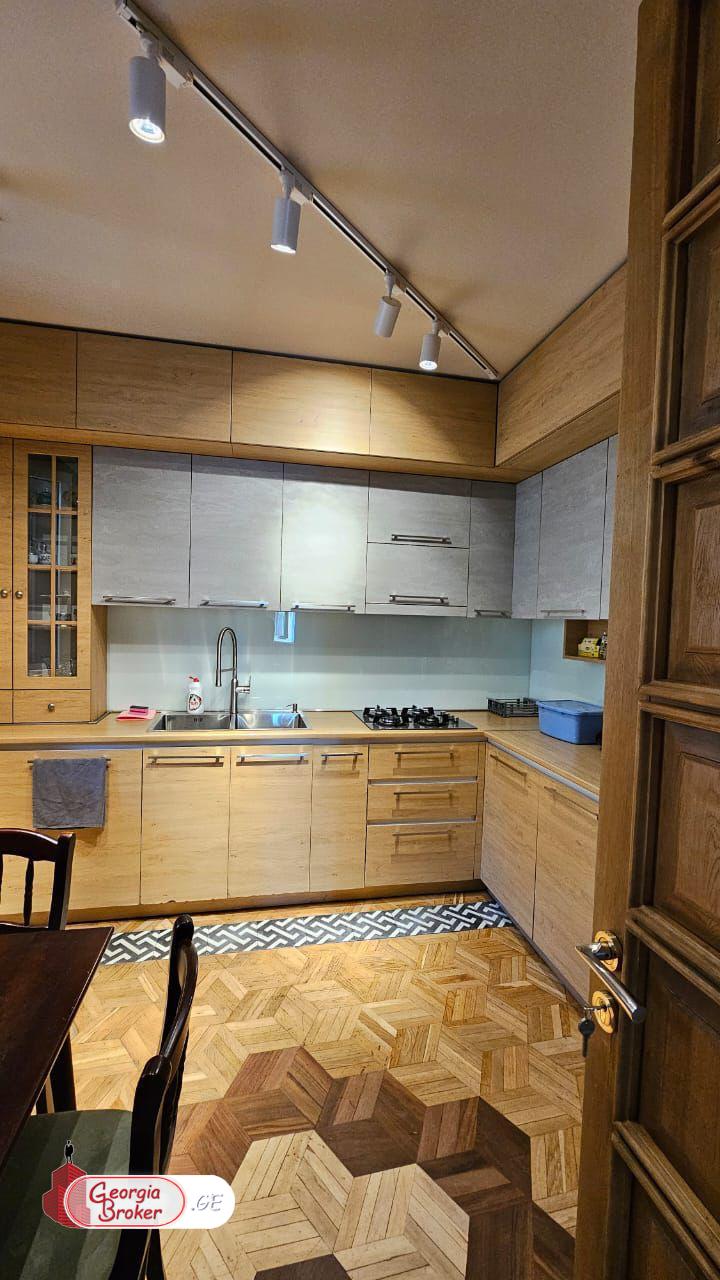 nearly repaired 9-room house for sale